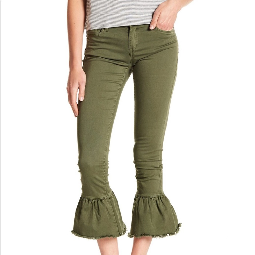 Blank NYC Ruffled Flare Hem Crop Skinny Jeans 27